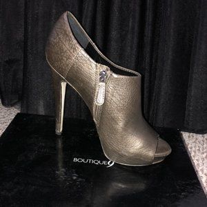 Boutique 9 Colton Dark Gold Peep-Toe Booties--7.5